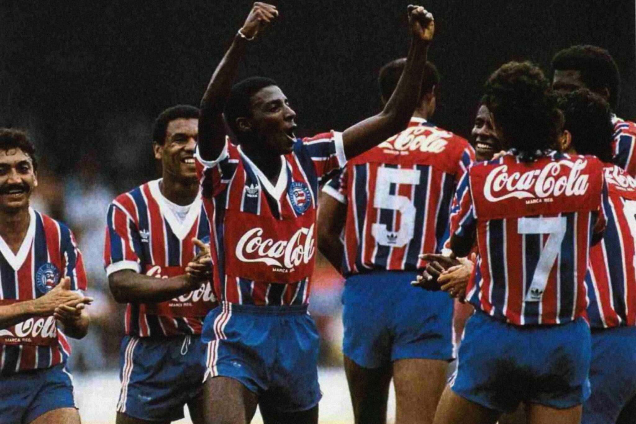 Relembre como foi a campanha do Bahia na Copa Libertadores de 1989, a terceira participação do Esquadrão de Aço na competição.