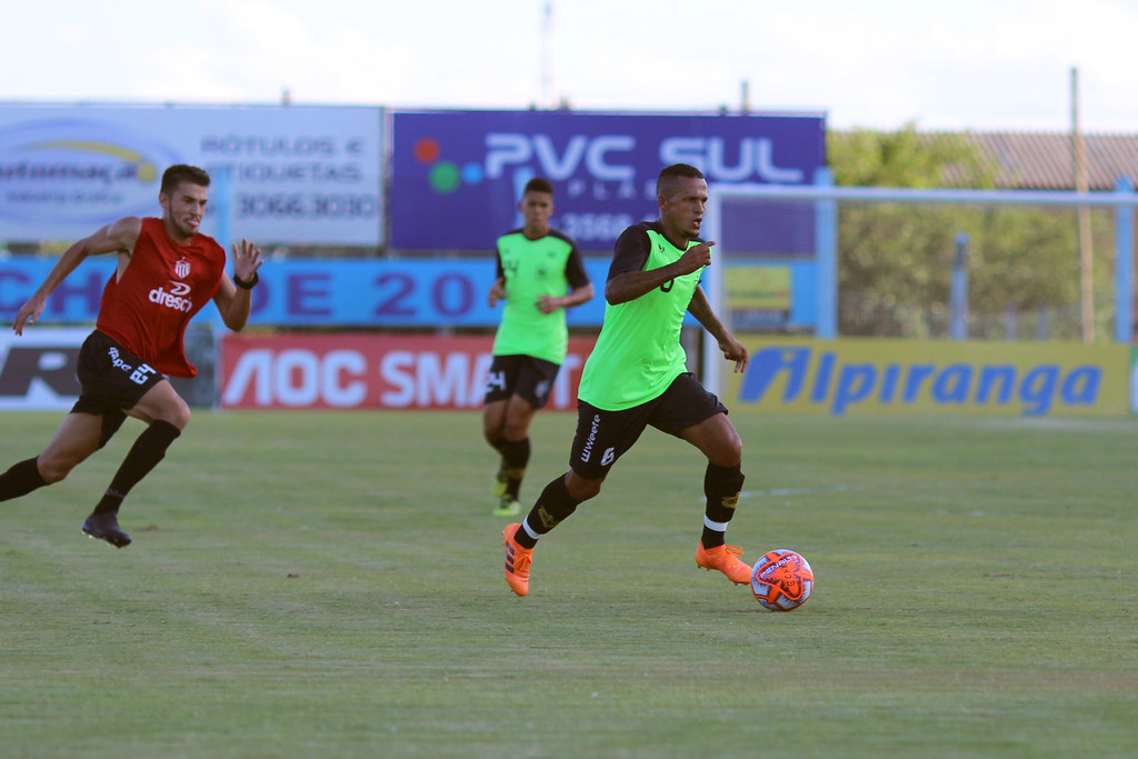 No domingo, 25 de maio, às 15h no horário de Brasília, Novo Hamburgo e Bagé se enfrentam pela 2º rodada do Campeonato Gaúcho da Série A2. O jogo acontece no Estádio do Vale.