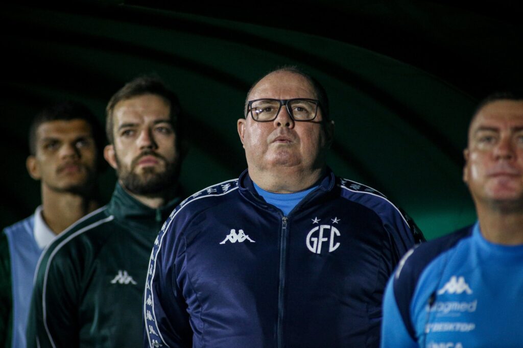 No sábado, 10 de maio, às 17h no horário de Brasília, Guarani e São Bernardo entram em campo pela quinta rodada do Campeonato Brasileiro da Série C de 2025. O jogo acontece no Estádio Brinco de Ouro da Princesa, em Campinas-SP.
