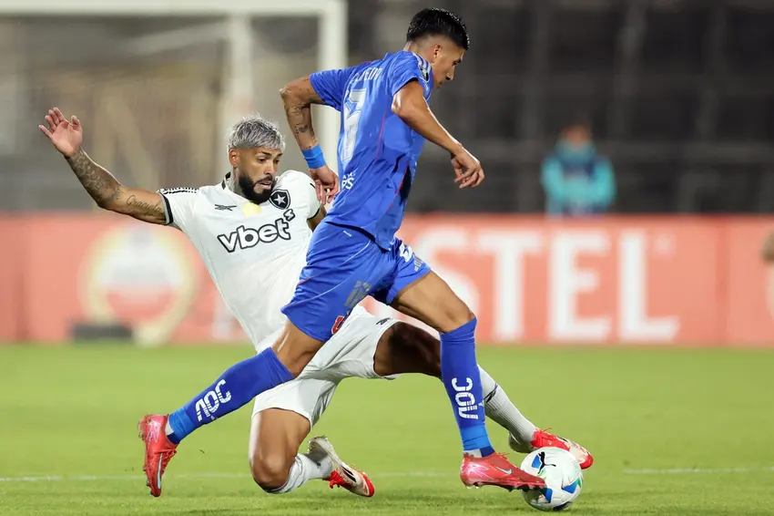 O Botafogo recebe a Universidad de Chile em busca da vaga nas oitavas de final da Copa Libertadores da América de 2025.