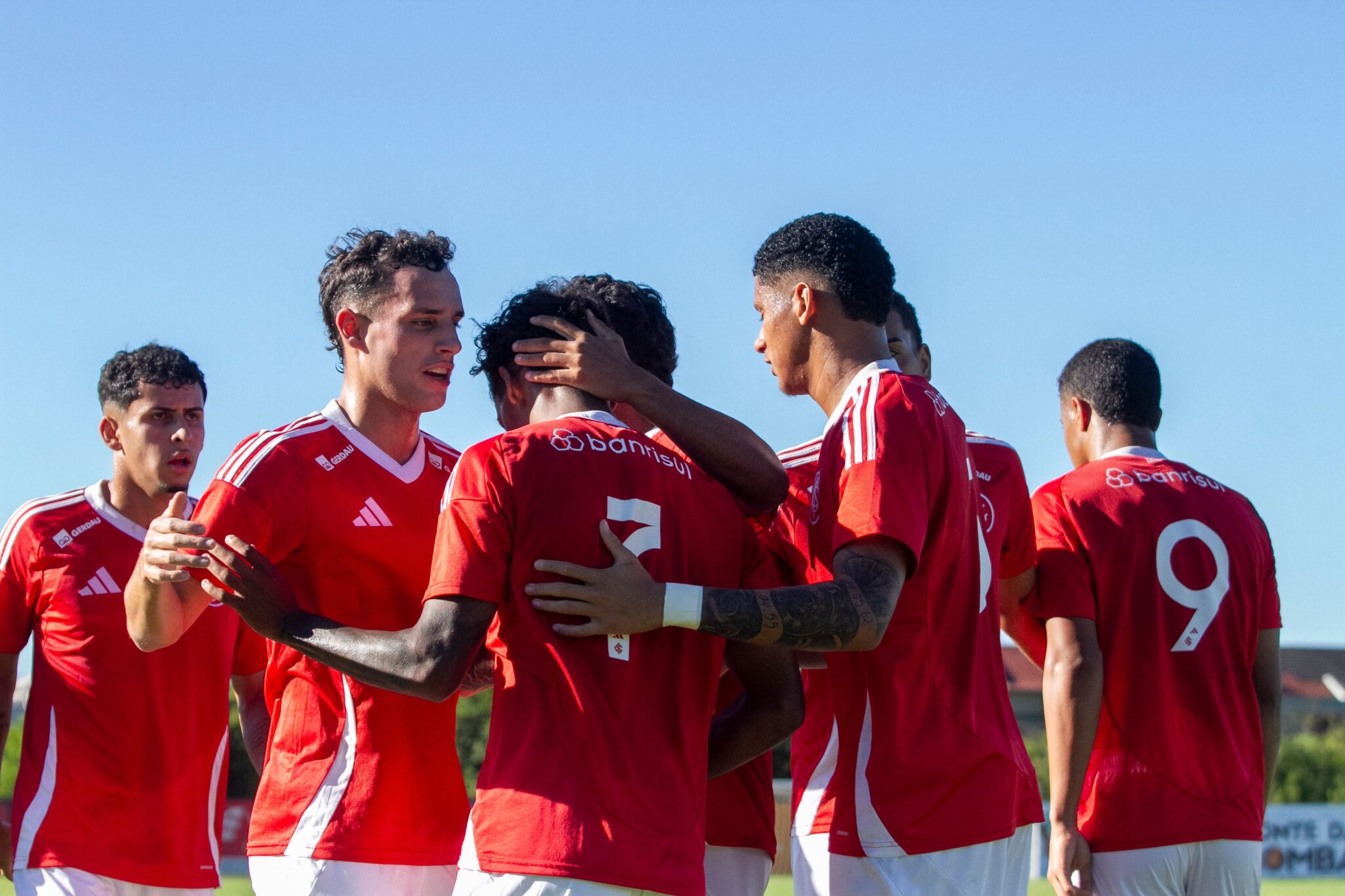 Palpite: Internacional Sub-20 x Cruzeiro Sub-20 - Prognóstico para o Campeonato Brasileiro Sub-20 19/06/2025: Na zona de rebaixamento, o Colorado recebe a Raposa para um clássico decisivo