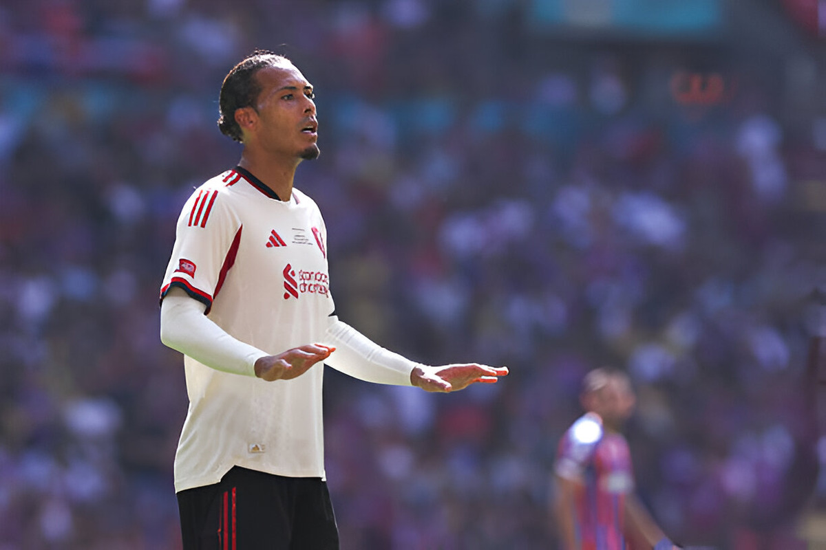 Capitão e um dos líderes do Liverpool, o holandês Van Dijk falou do sentimento ruim após perder a Community Shield para o Crystal Palace.