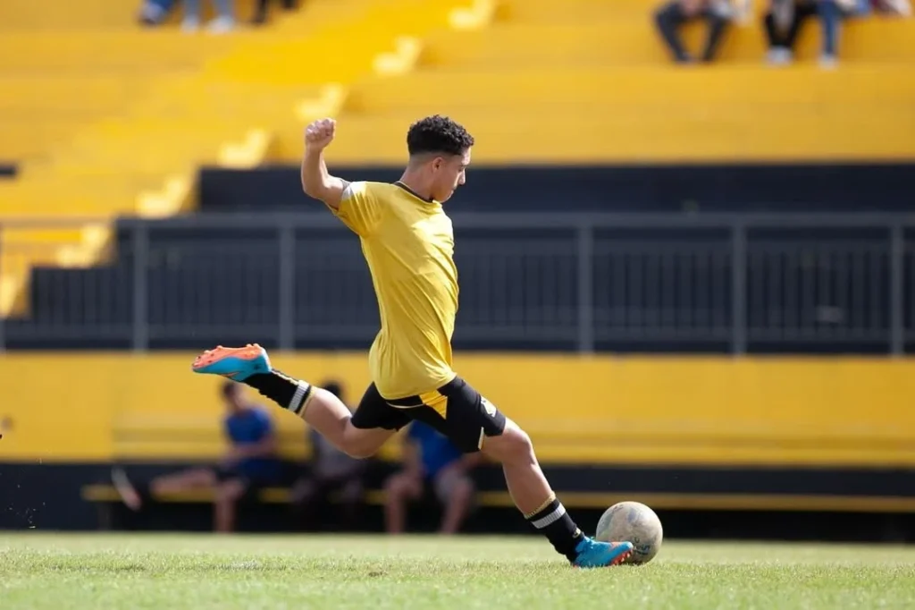 Na segunda-feira, 28 de setembro, às 20h (Brasília), Criciúma e Tubarão se enfrentam em jogo válido pela 4º rodada do Grupo D da Copa Santa Catarina de 2025.