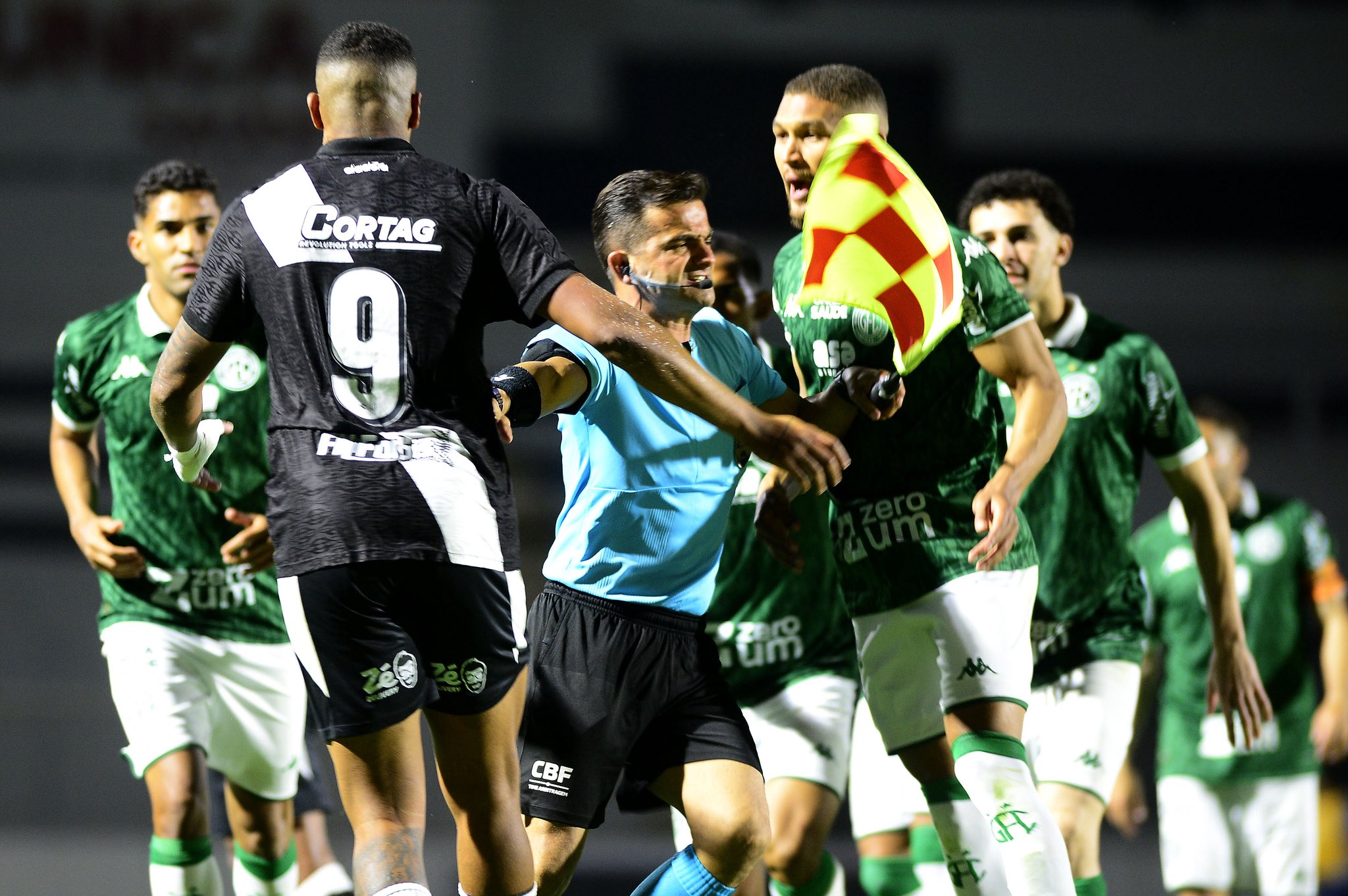 Com expectativa de recorde de público, o Guarani recebe a Ponte Preta pela primeira rodada do Grupo C do Campeonato Brasileiro da Série C de 2025. A partida está marcada para o sábado, 6 de setembro, no Estádio Brinco de Ouro da Princesa, às 17h de Brasília.