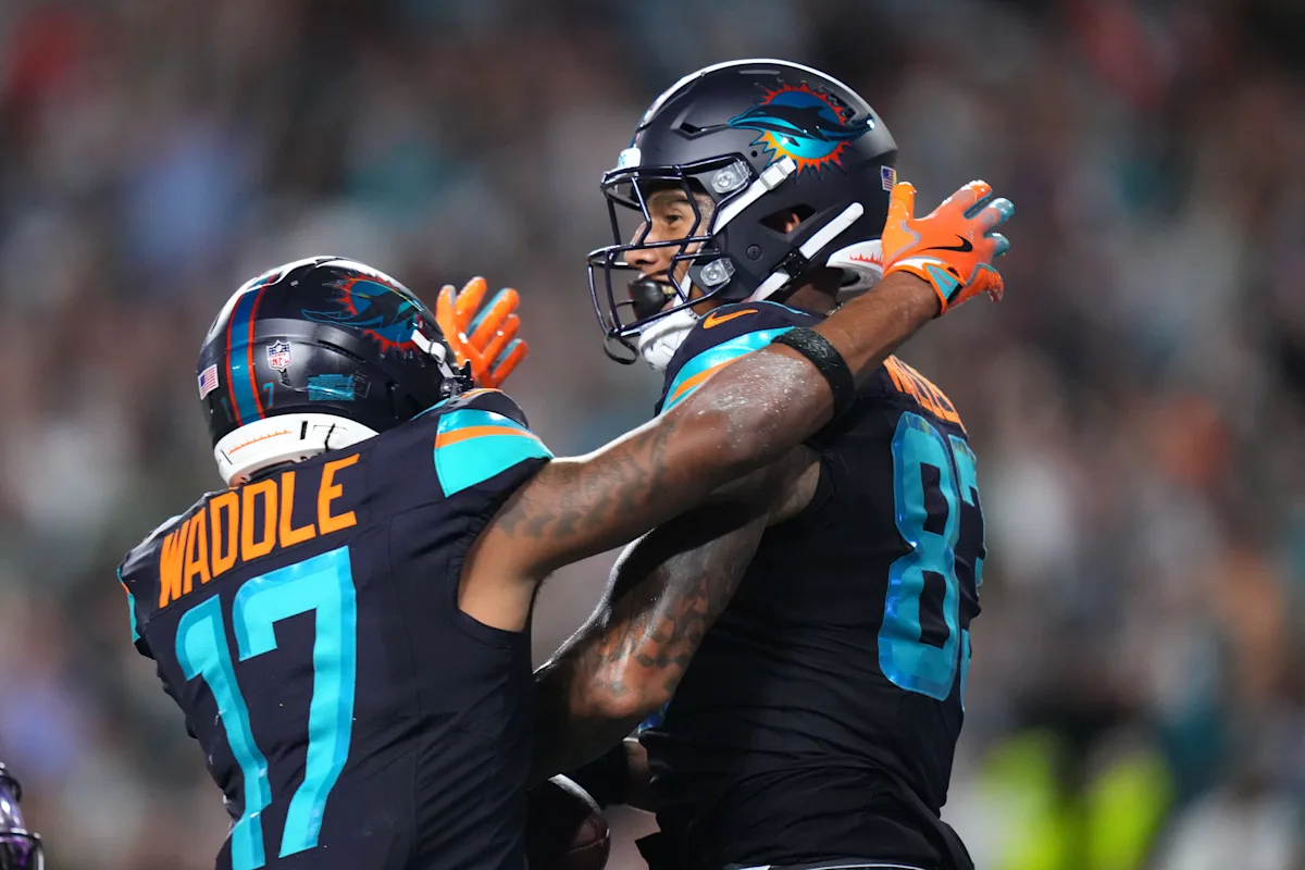 O Bank of America Stadium, em Charlotte, Carolina do Norte, recebe o jogo entre Carolina Panthers e Miami Dolphins. Saiba como chegam as equipes.