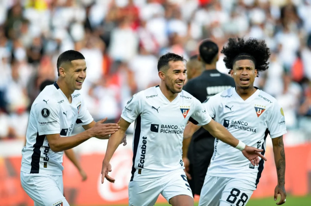 Saiba o melhor palpite para o jogo entre LDU x Barcelona de Guayaquil pela fase final do Campeonato Equatoriano 2025.