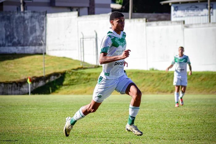 Saiba onde assistir, horário e o melhor palpite para o jogo entre Pelotas x Juventude pela Copa FGF no domingo (26/10/2025)