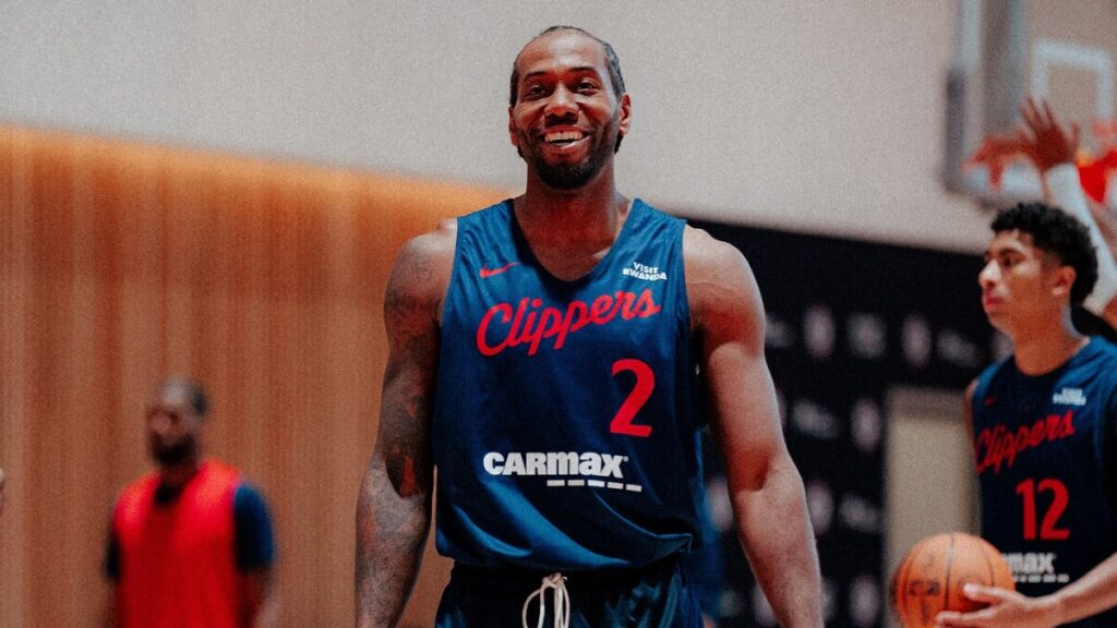 Confira onde assistir ao jogo entre Los Angeles Clippers x Denver Nuggets pela NBA Pré-temporada, os melhores palpites e as estatísticas dos times.