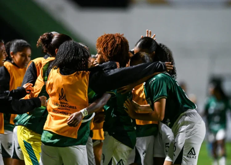 Confira onde assistir e o melhor palpite para o jogo entre Colo-Colo e Deportivo Cali pelas semifinais da Copa Libertadores Feminina de 2025.