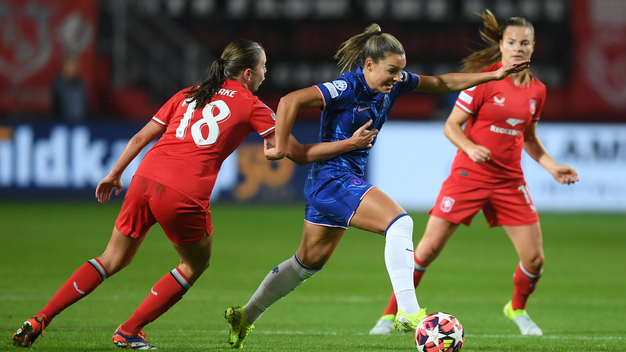Confira a análise completa, o melhor palpite e onde assistir Twente x Chelsea pela Champions League Feminina no dia 8 de outubro de 2025.