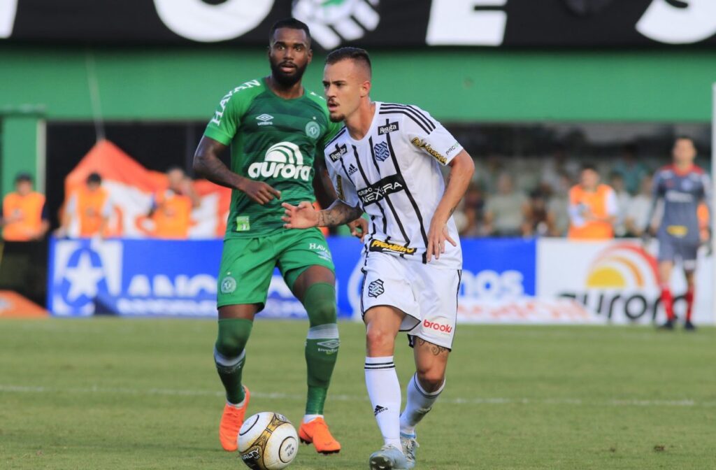 Saiba o horário, onde assistir e o palpite para Figueirense x Chapecoense pelas quartas de final da Copa Santa Catarina 2025.