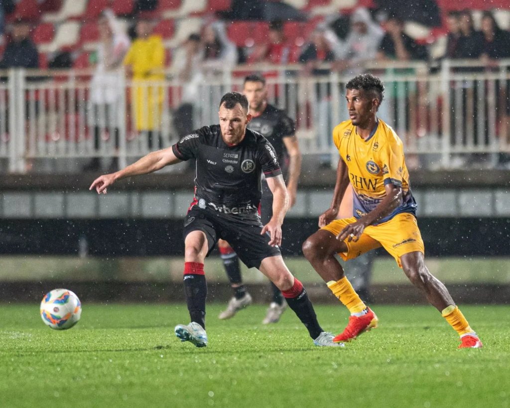 Confira como assistir ao jogo entre Nação x Joinville pela Copa Santa Catarina nesta terça-feira, 6 de outubro, e o melhor palpite.