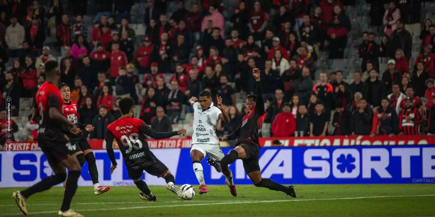 Confira onde assistir ao vivo o jogo decisivo entre Remo e Athletico-PR pelo Campeonato Brasileiro da Série A de 2025 e também veja o melhor palpite para o confronto.