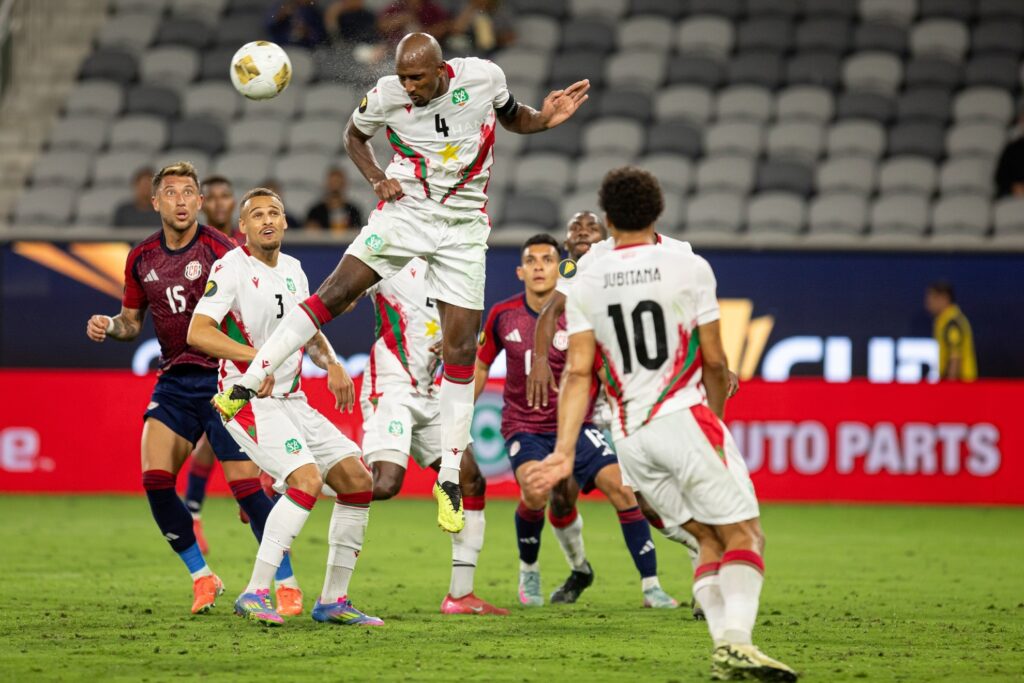 Confira onde assistir ao jogo entre Suriname x Guatemala pelas Eliminatórias Copa do Mundo, os melhores palpites e as estatísticas dos times.