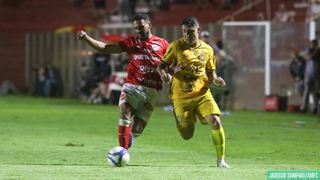 Confira a análise dos times, onde assistir e o melhor palpite para Vila Nova x Amazonas pela 32º rodada do Campeonato Brasileiro da Série B.