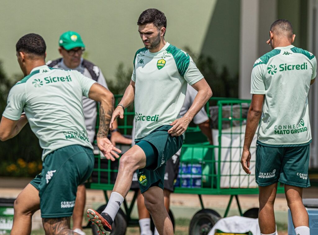 No domingo, 2 de novembro, Amazonas e Cuiabá entram em campo pela 35º rodada do Campeonato Brasileiro da Série B de 2025.