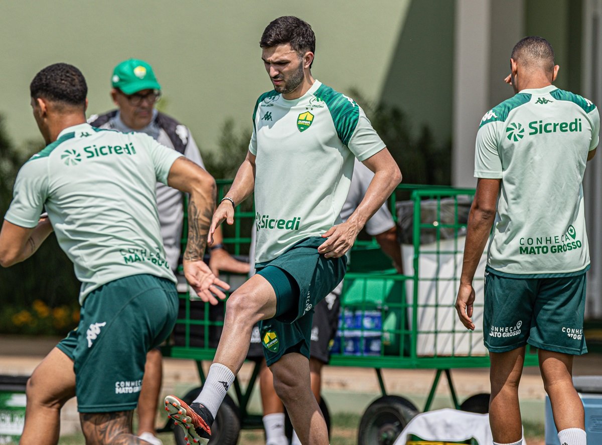 No domingo, 2 de novembro, Amazonas e Cuiabá entram em campo pela 35º rodada do Campeonato Brasileiro da Série B de 2025.