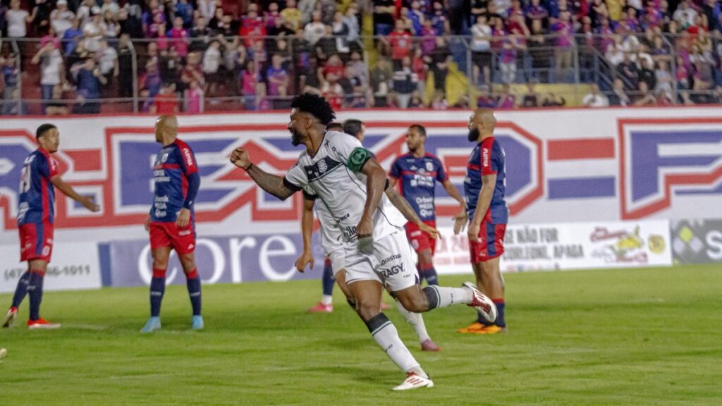 Figueirense e Marcílio Dias jogam pela partida de ida das semifinais da Copa Santa Catarina 2025.