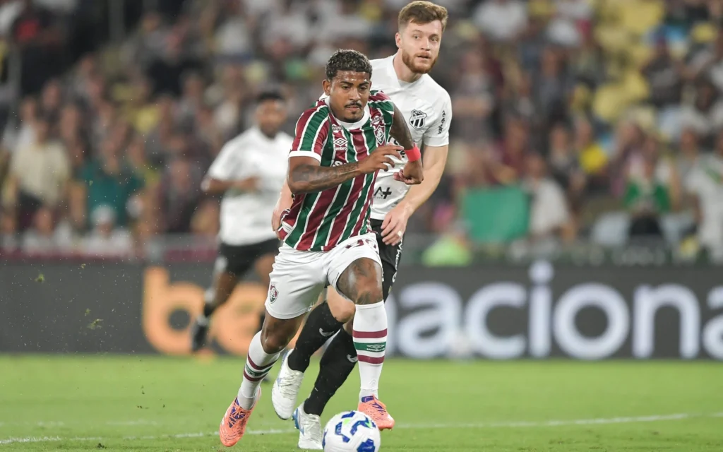 Ceará e Fluminense se enfrentam neste domingo, 2 de novembro, pela 31º rodada do Brasileirão Série A.