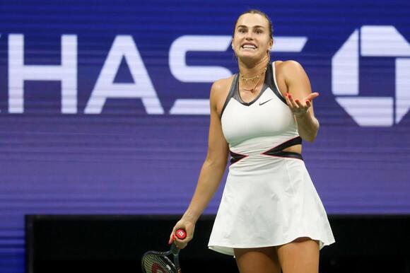 Aryna Sabalenka e Jasmine Paolini se enfrentam pela primeira rodada do Grupo A do WTA Finals em Riad, Arábia Saudita, neste domingo, 2 de novembro, às 11h (Brasília).