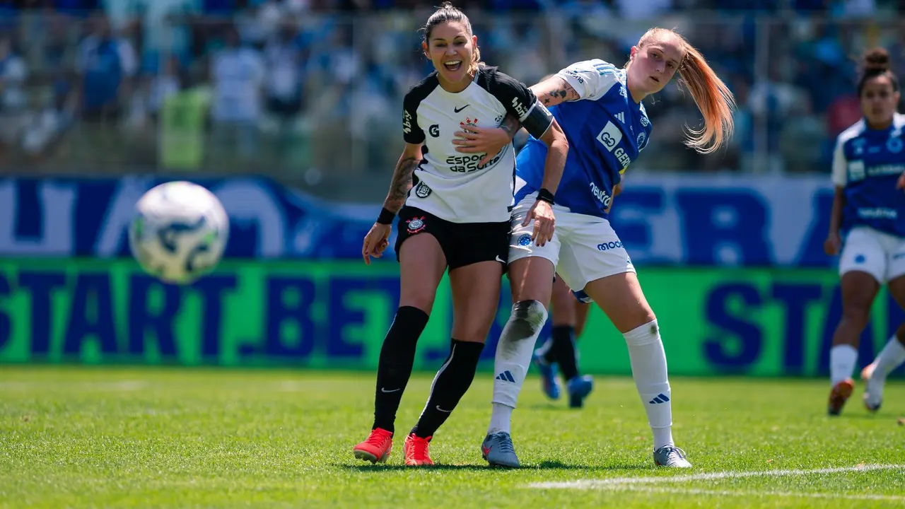 Descubra onde assistir ao vivo, as estatísticas e o melhor palpite para Cruzeiro Feminino x Corinthians Feminino no Brasileirão 18/05/2026.