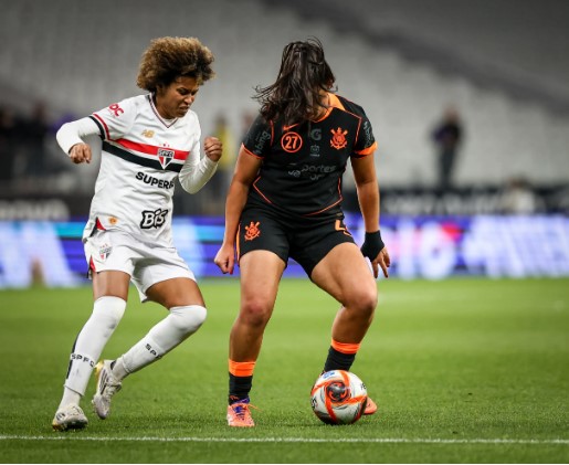 Descubra onde assistir ao vivo, as estatísticas e o melhor palpite para Corinthians Feminino x São Paulo Feminino pelo Paulistão 07/05/2026.