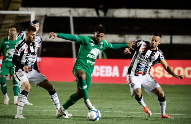 Descubra onde assistir ao vivo, as estatísticas e o melhor palpite para Operário x Chapecoense pela Copa Sul-Sudeste 06/05/2026.