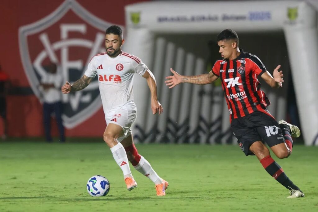 Descubra onde assistir ao vivo, as estatísticas e o melhor palpite para Vitória x Internacional no Brasileirão 23/05.