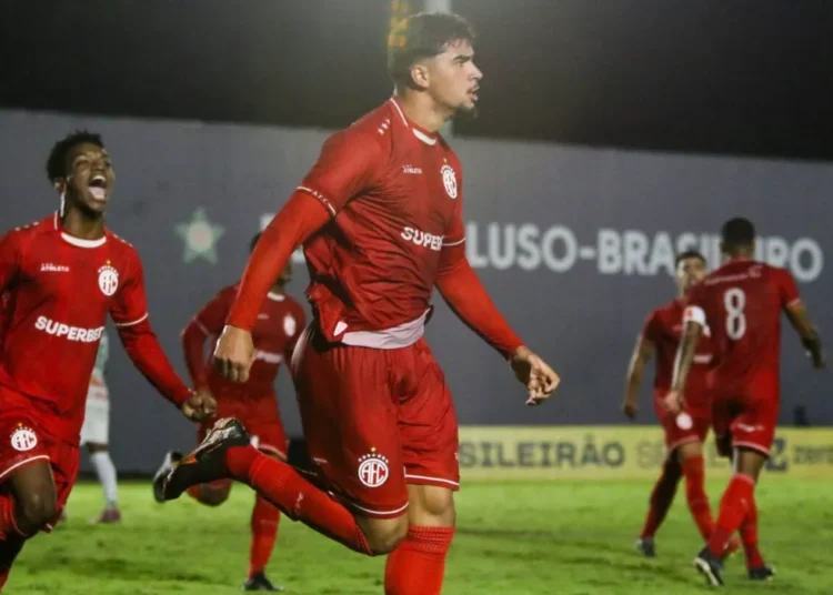Descubra onde assistir ao vivo, as estatísticas e o melhor palpite para América-RJ x São Gonçalo pelo Carioca A2 03/06/2026.
