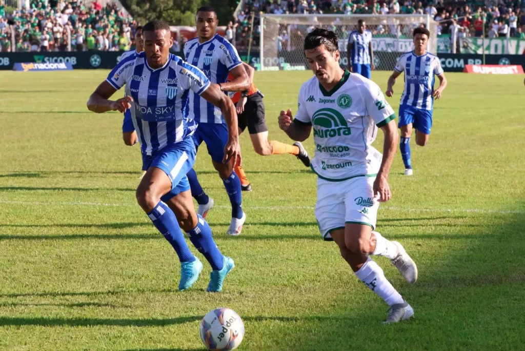 Descubra onde assistir ao vivo, as estatísticas e o melhor palpite para Avaí x Chapecoense final Copa Sul-Sudeste 03/06/2026.