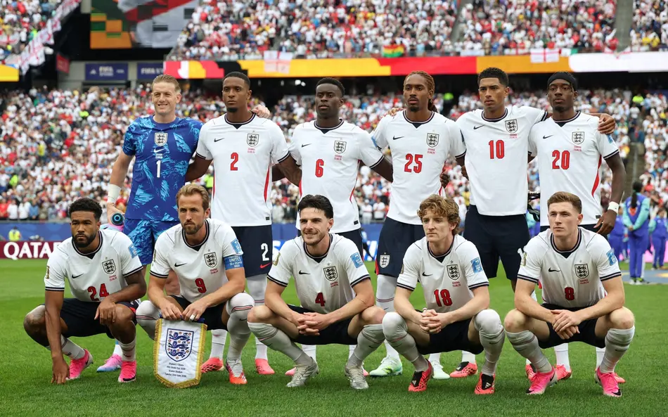 Inglaterra x República Democrática do Congo entram em campo pela fase de 16 avos da Copa do Mundo 2026.