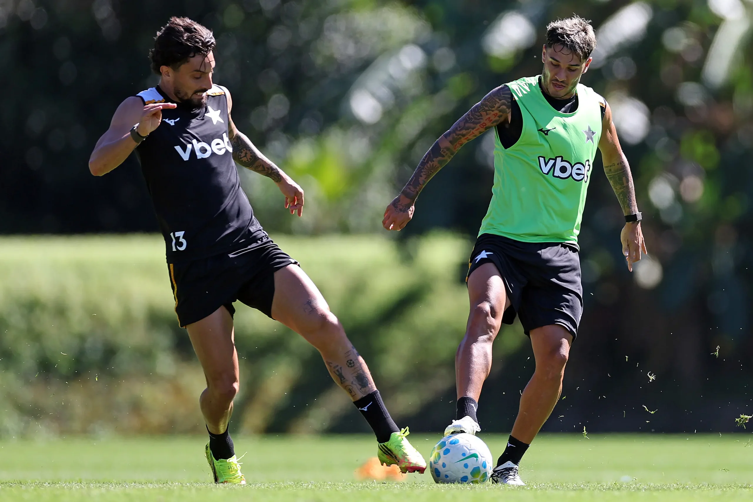 Descubra onde assistir ao vivo o jogo entre Botafogo x Vitória pelo Brasileirão na quinta (23/07) e o melhor palpite para a partida.