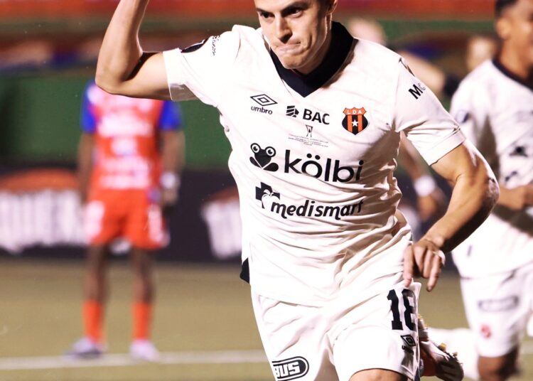 Alajuelense x Xelajú estreiam na Copa Centro-Americana na quarta-feira, 29/07.