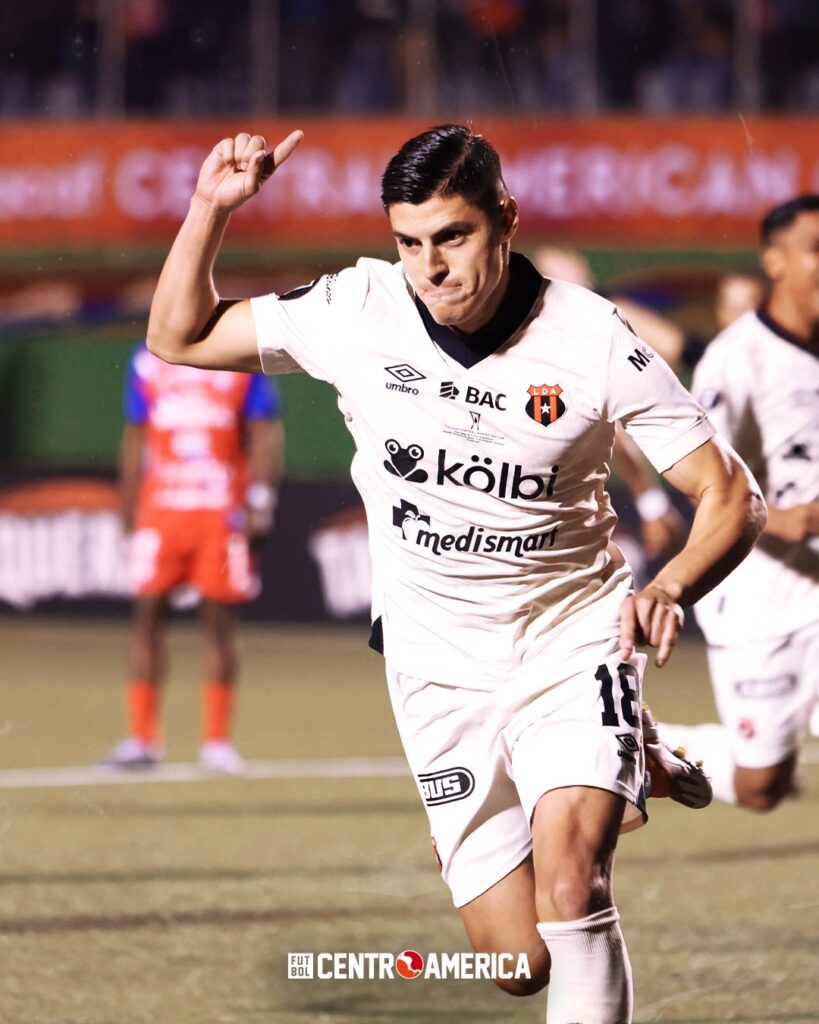 Alajuelense x Xelajú estreiam na Copa Centro-Americana na quarta-feira, 29/07.