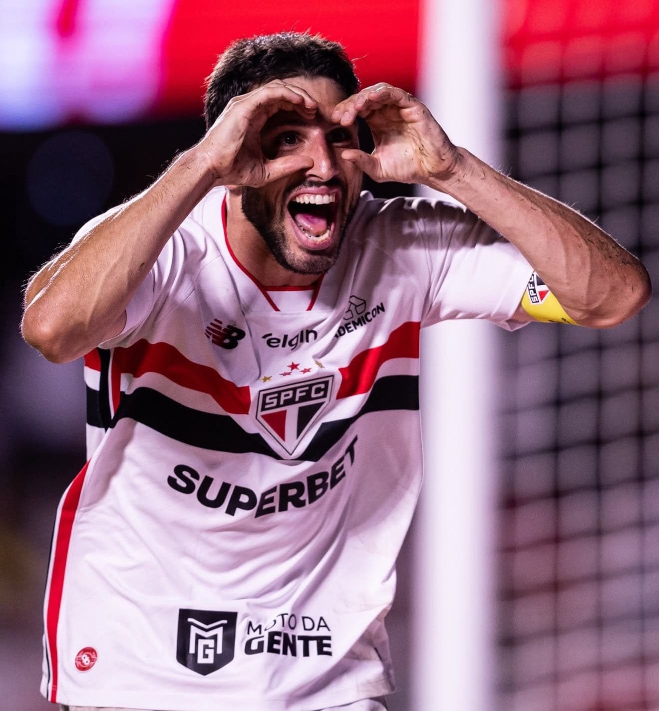 Calleri e São Paulo distantes de um acordo.