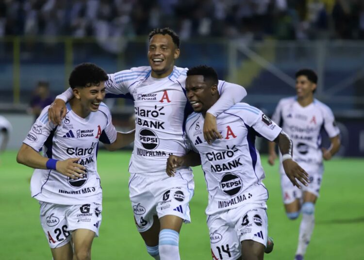 Palpite para Alianza x Herediano pela Copa Centro-Americana nesta quarta (05/08). Onde assistir (Disney+), análise, estatísticas e provável cenário do jogo.