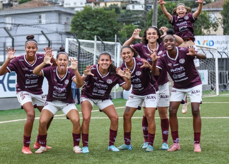 Palpite para Ferroviária x Bahia pelo Brasileirão Feminino hoje (02/08). Onde assistir ao vivo (NSports), prognóstico e estatísticas.