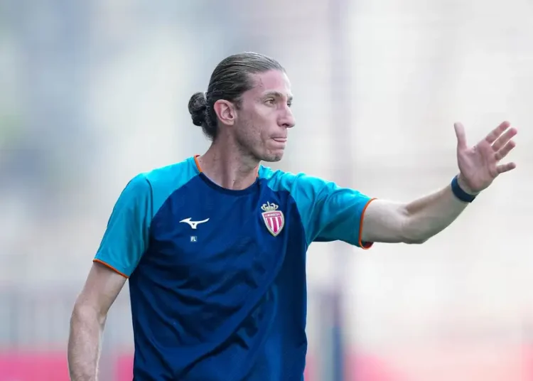 Filipe Luis comanda o Monaco.