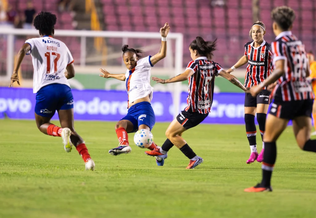 Palpite de São Paulo x Bahia Feminino, quarta (21/10), às 19h00 (de Brasília): onde assistir, escalações, estatísticas e prognóstico.