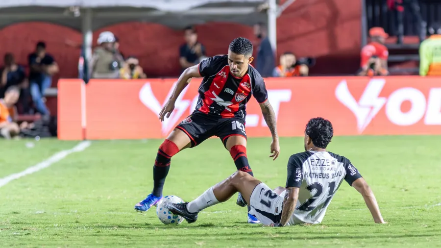 Corinthians x Vitória: palpite, escalações